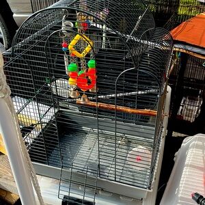 I am selling these bird cages that I want to get rid of!